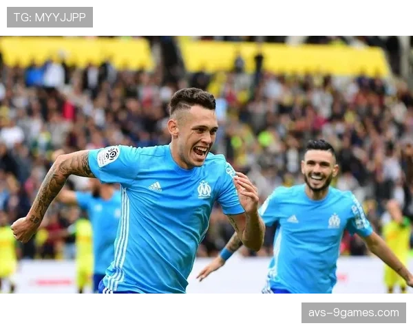 特写镜头:南特老将莫莱替补登场完成职业生涯第500次法甲出场 特写镜头:南特老将莫莱替补登场完成职业生涯第500次法甲出场